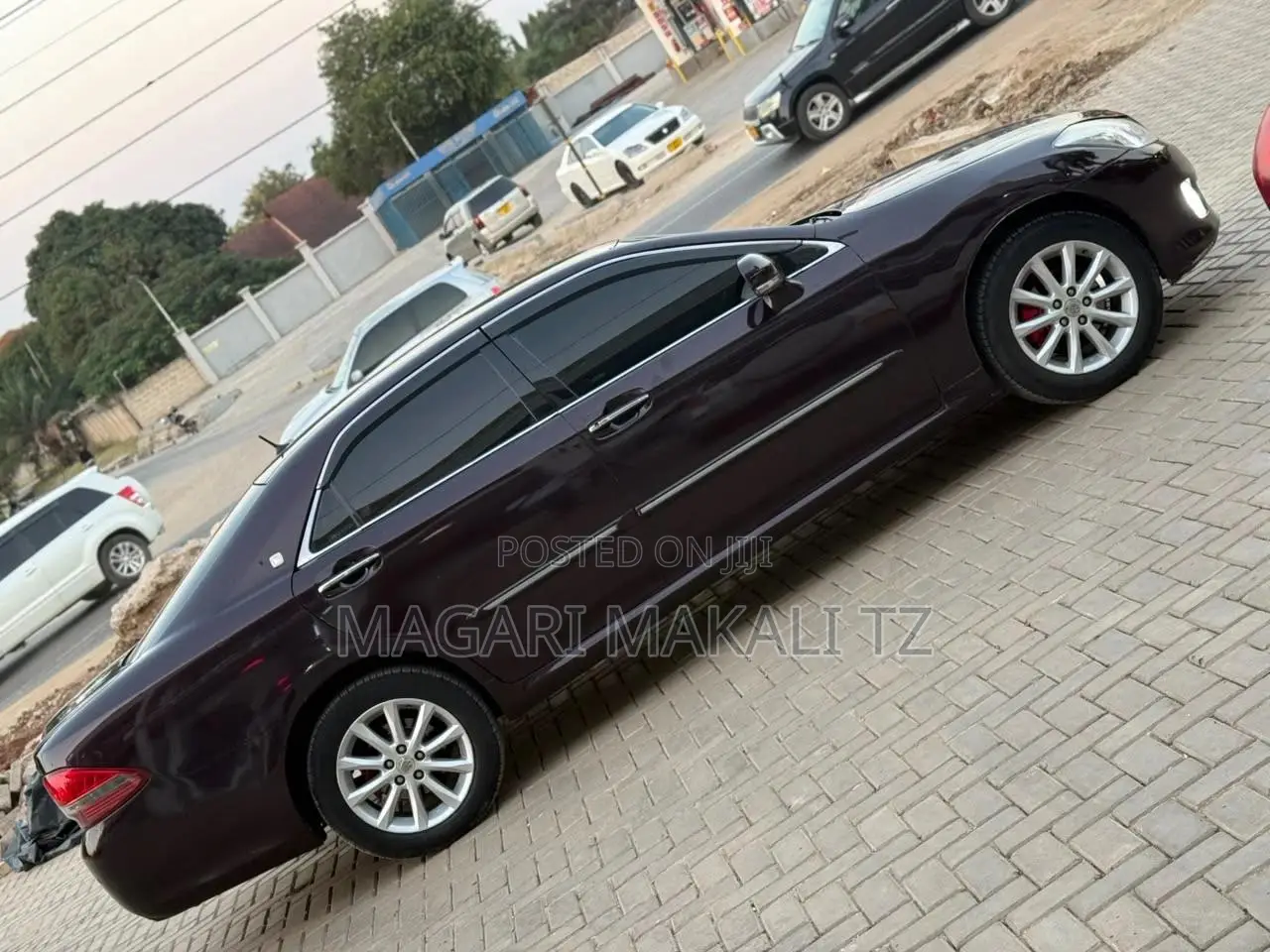Toyota Crown 2009 Maroon