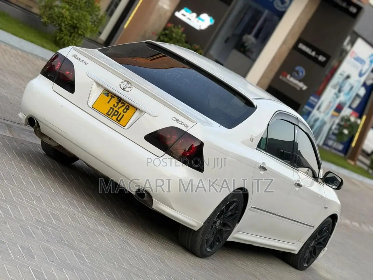 Toyota Crown 2006 White