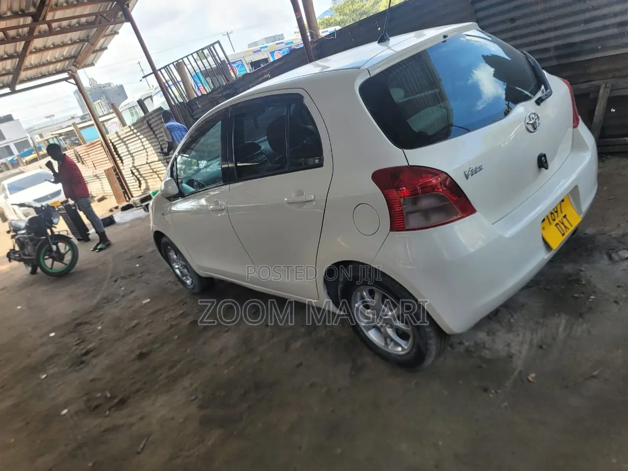 Toyota Vitz 2007 Pearl
