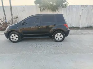 Toyota IST 2003 Black