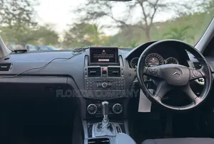 Mercedes-Benz C200 2009