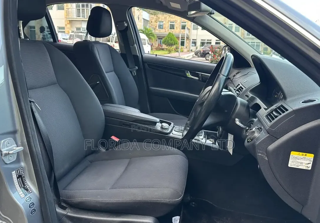 Mercedes-Benz C200 2009