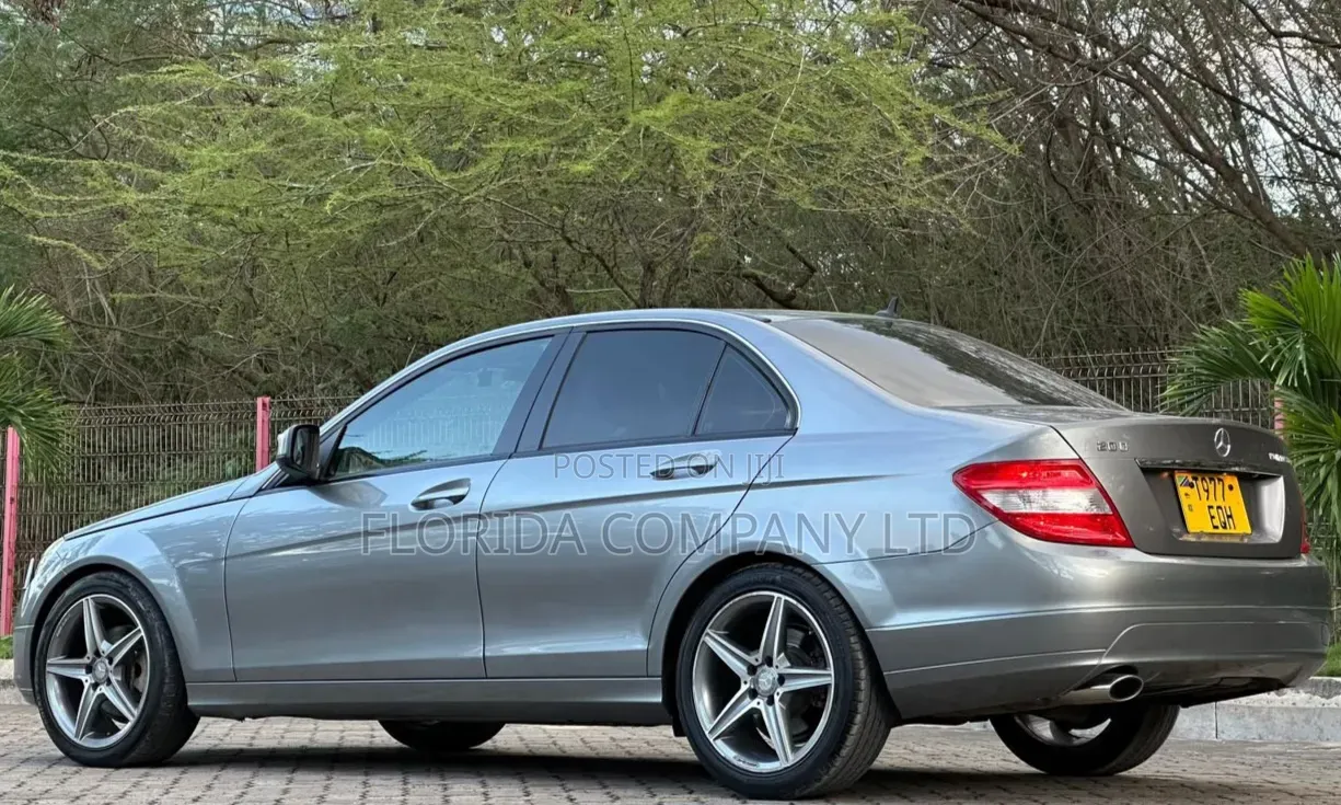 Mercedes-Benz C200 2009