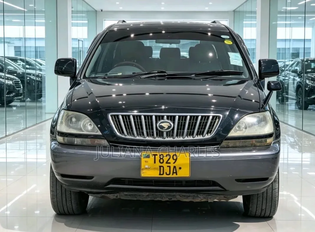 Toyota Harrier 1999 Black