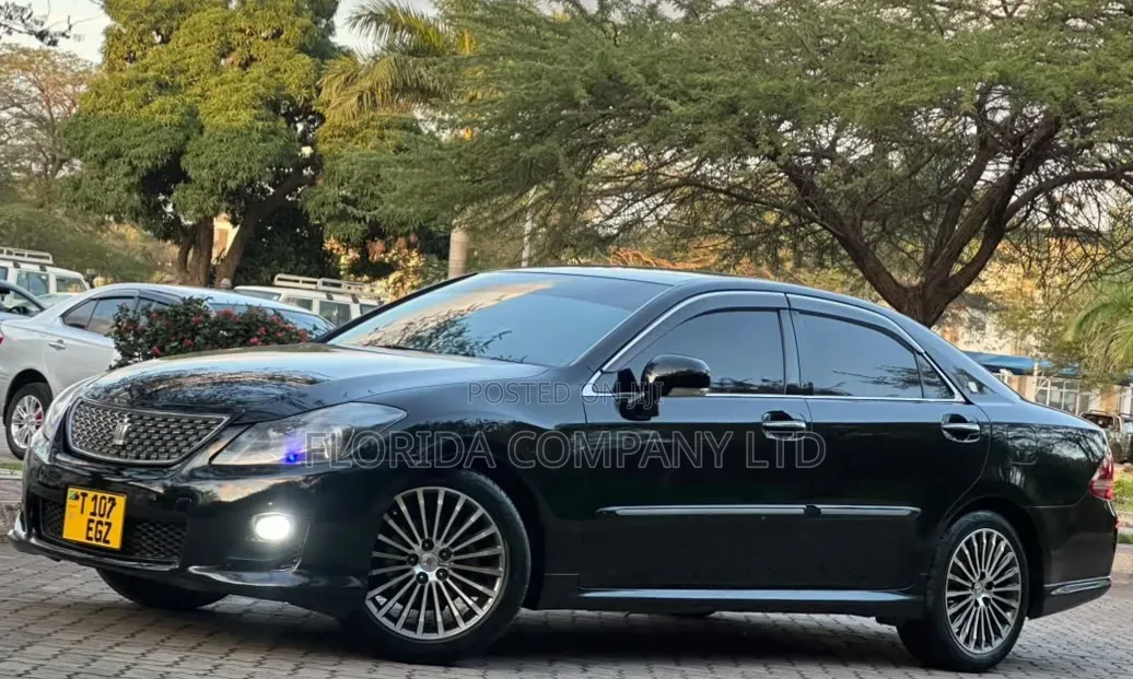 Toyota Crown 2008 Black
