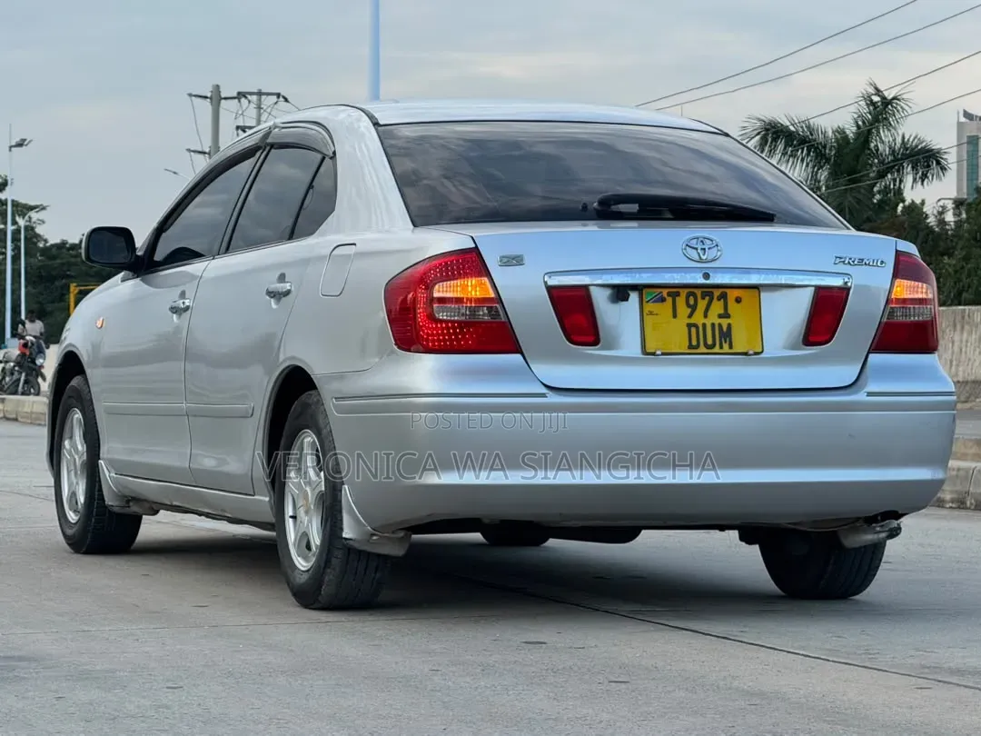 Toyota Premio 2005 Silver