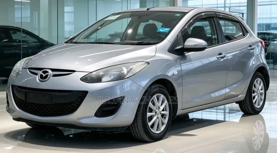 Mazda Demio 2011 Silver
