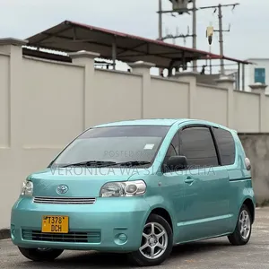 Toyota Porte 2007