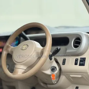 Toyota Porte 2007