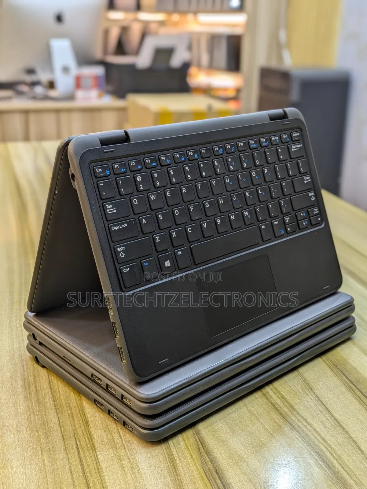 Laptop Dell Latitude 3189 4GB Intel Celeron SSD 128GB