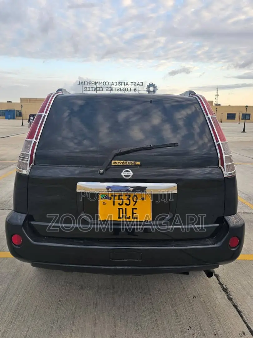 Nissan X-Trail 2006 Black