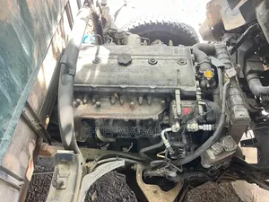Mitsubishi Canter 2000 White