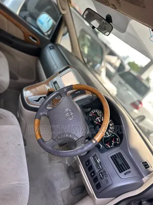 Toyota Alphard 2007