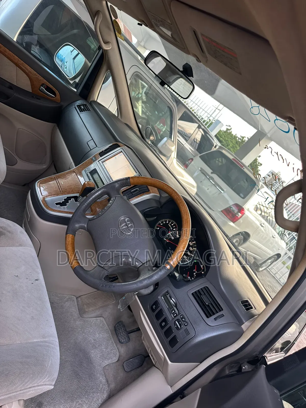 Toyota Alphard 2007