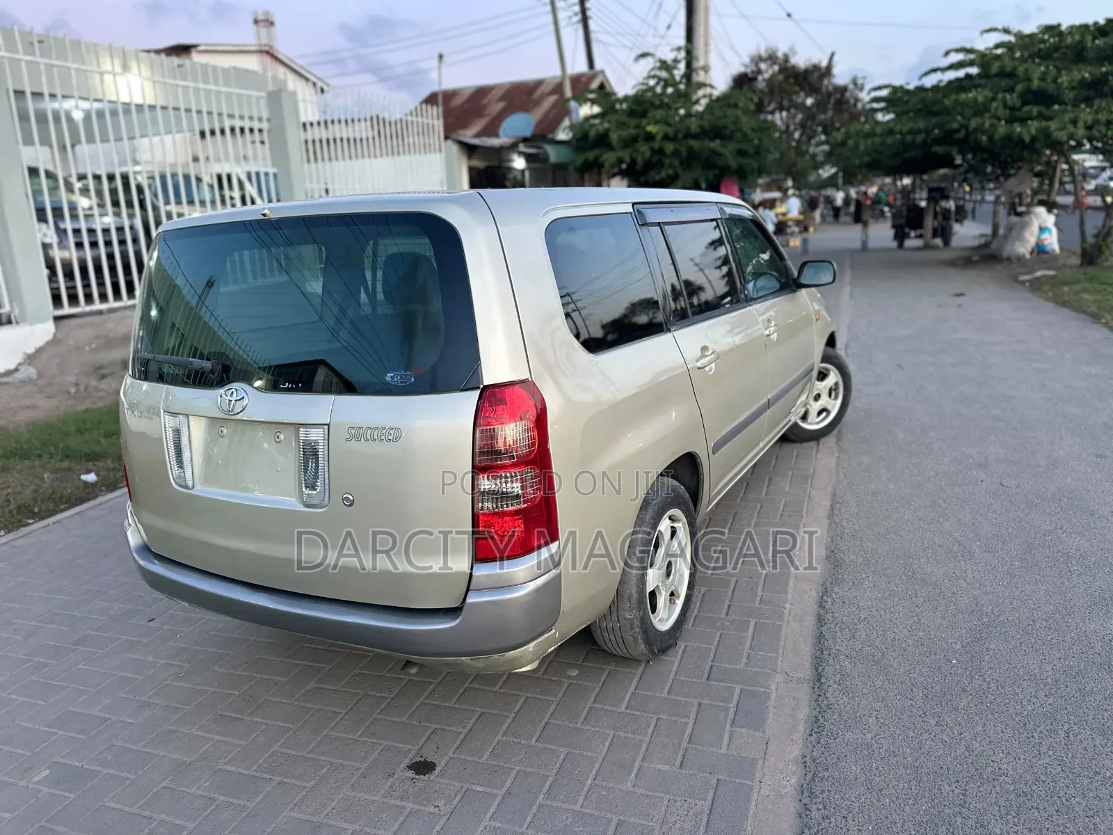 Toyota Succeed 2006