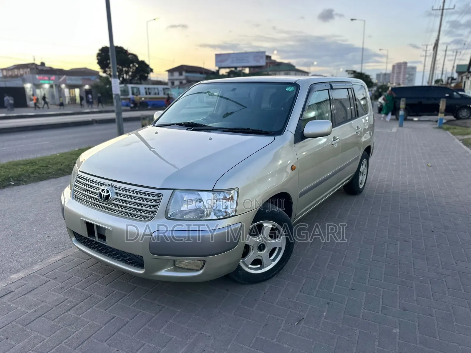 Toyota Succeed 2006