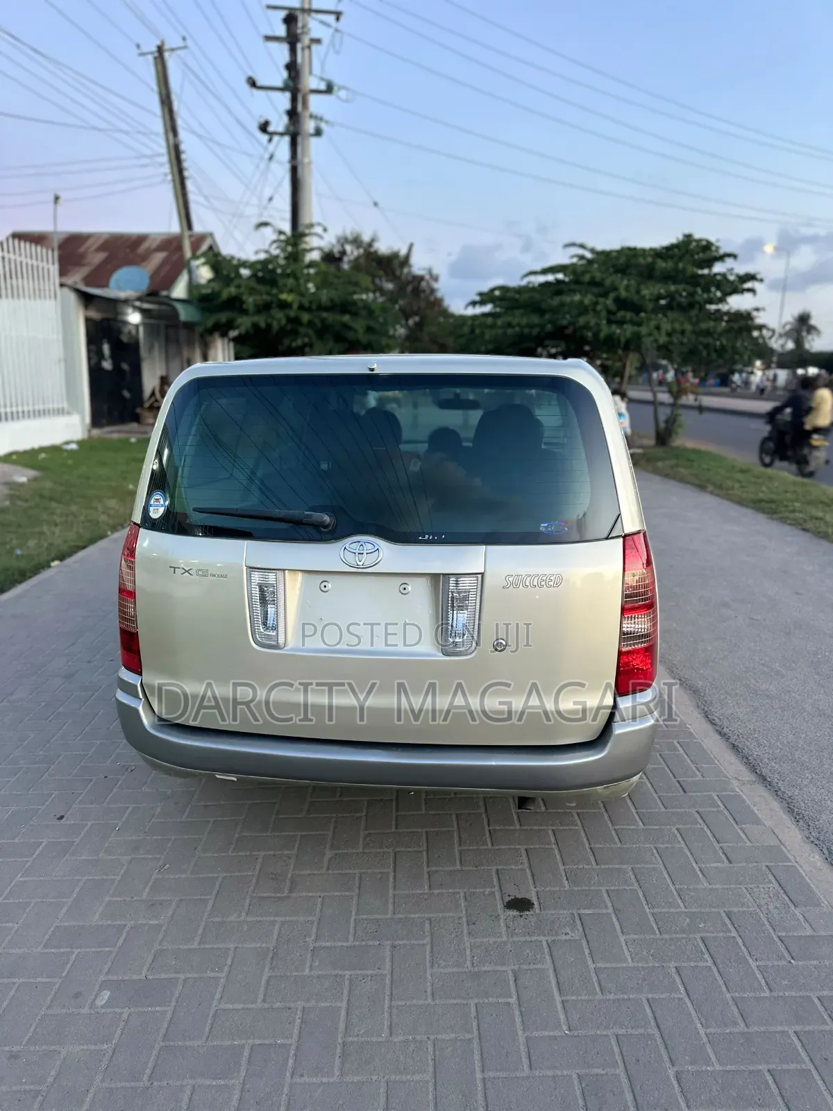 Toyota Succeed 2006