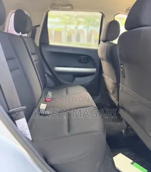 Toyota IST 2004 Silver