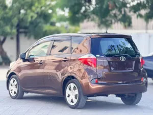 Toyota Ractis 2010 Brown