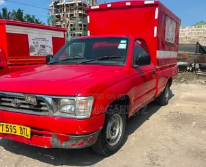 Toyota Hilux (Dtl)