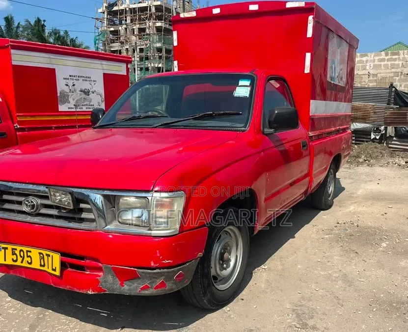 Toyota Hilux (Dtl)