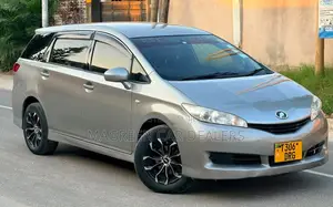 Toyota Wish 2011 Silver
