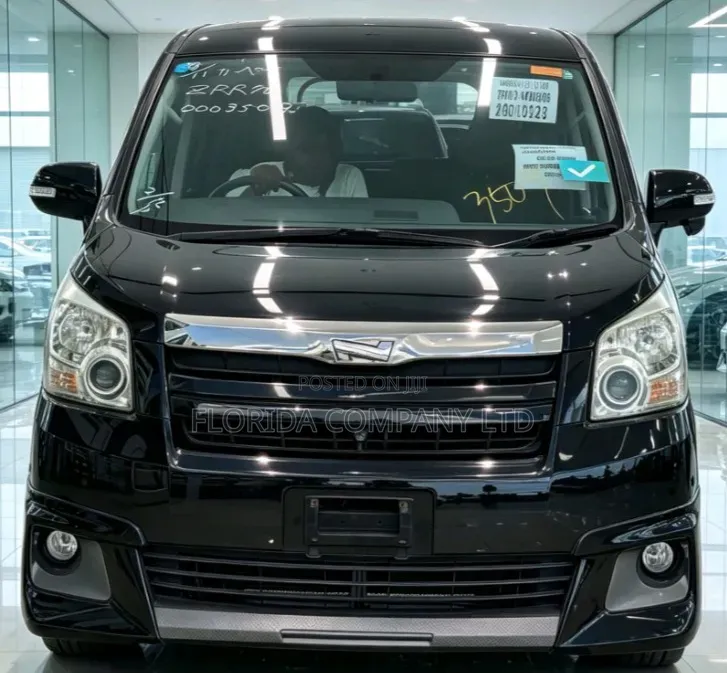 Toyota Noah 2007 Black