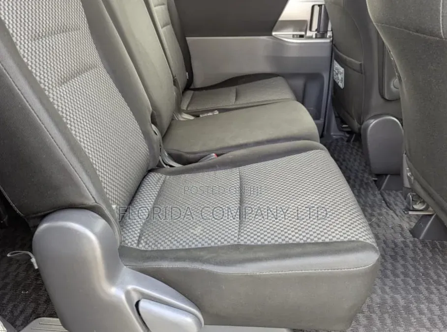 Toyota Noah 2007 Black