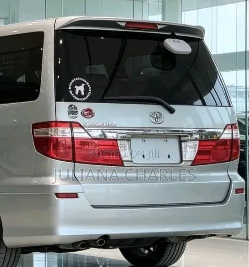 Toyota Alphard 2005 Silver
