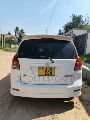 Toyota Corolla Spacio 2005 White