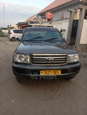 Toyota Land Cruiser 100 4.2 2006 Gray