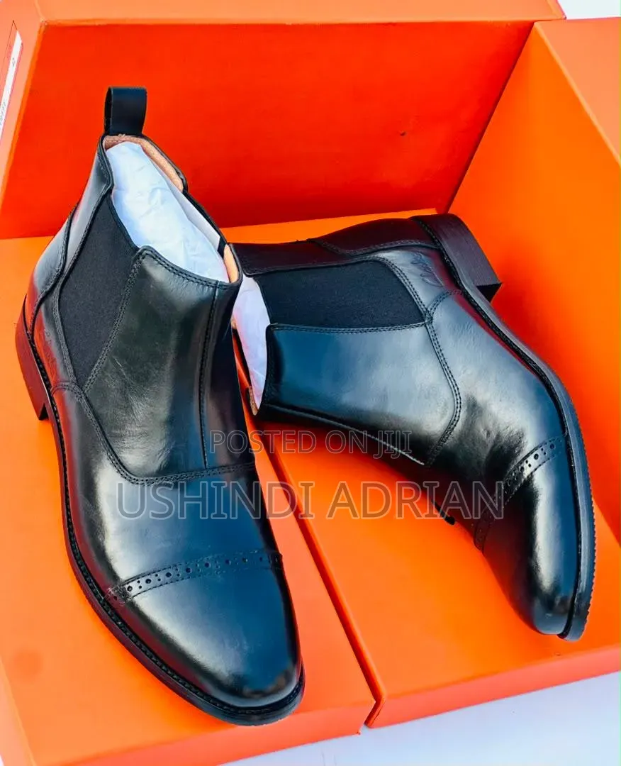 CLARKS BOOTS–ORIGINAL QUALITYBrand: Clarks Boot