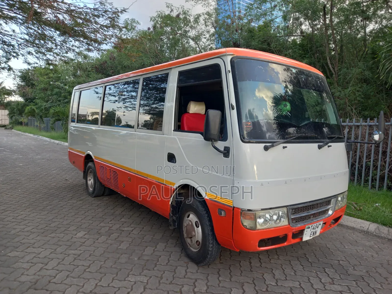 Mitsubishi Fuso Rosa 2008 White