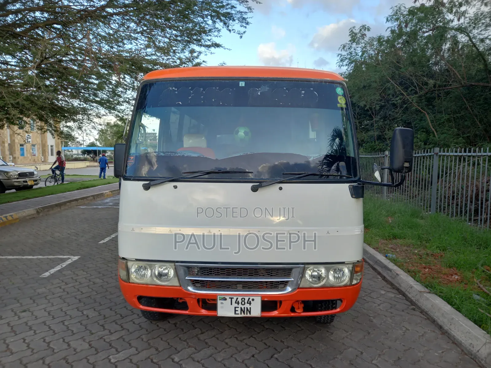 Mitsubishi Fuso Rosa 2008 White