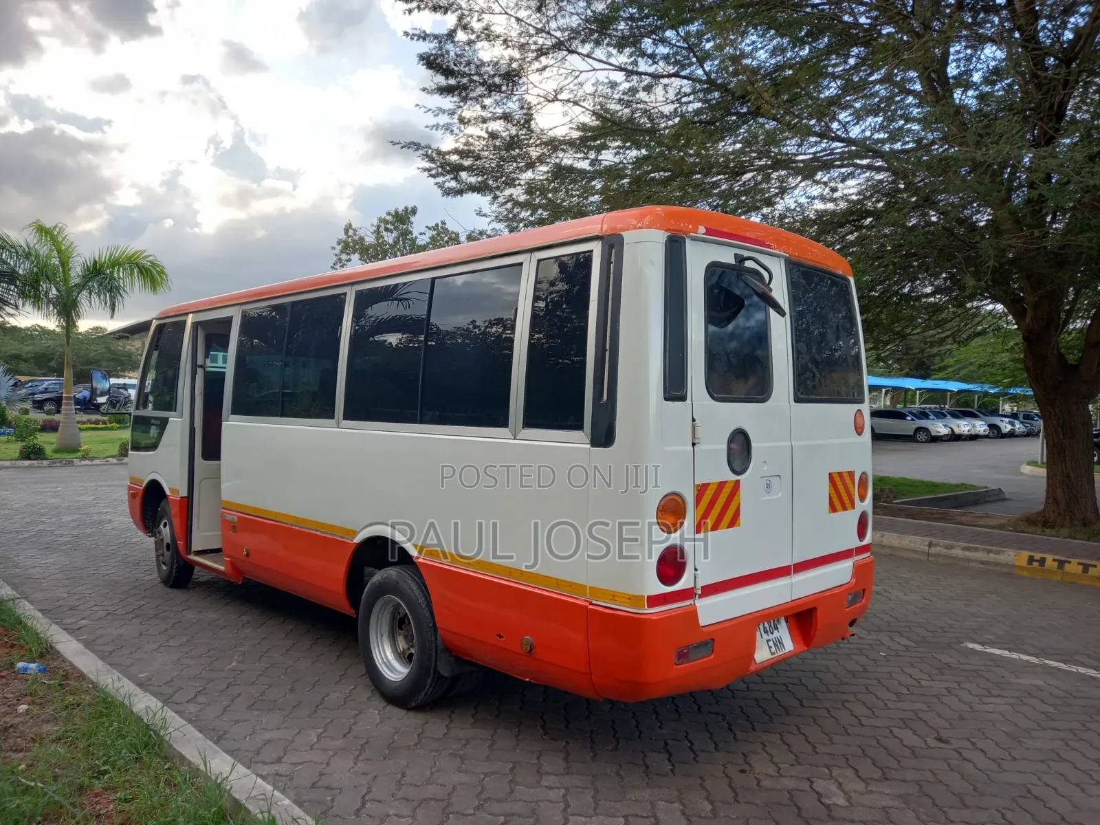 Mitsubishi Fuso Rosa 2008 White