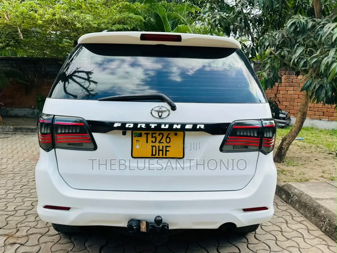 Toyota Fortuner 2015 White