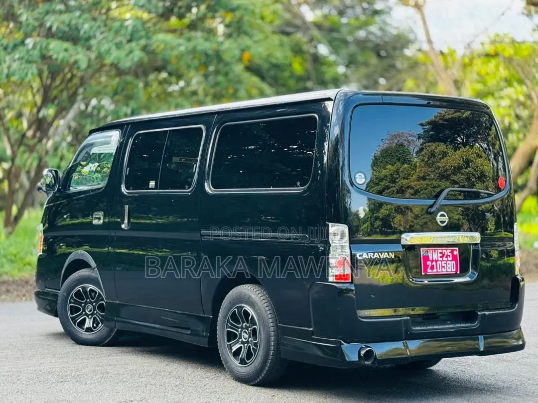 Nissan Caravan 2009 Blue