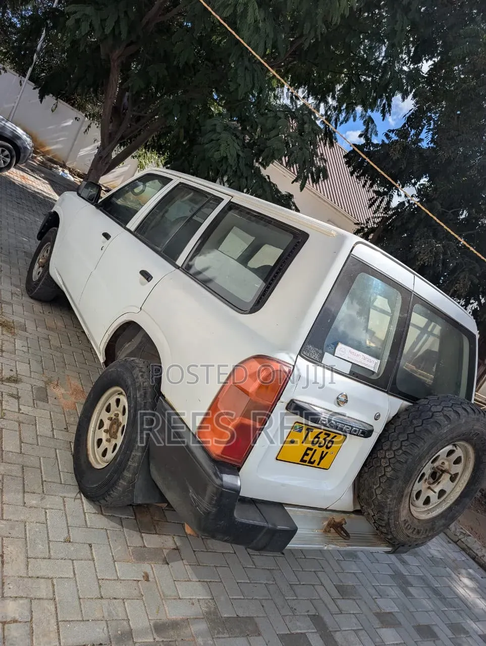 Nissan Patrol 2009 White