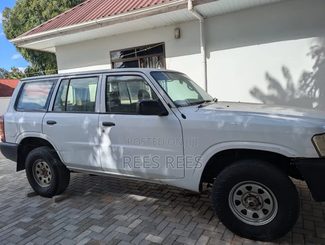 Nissan Patrol 2009 White