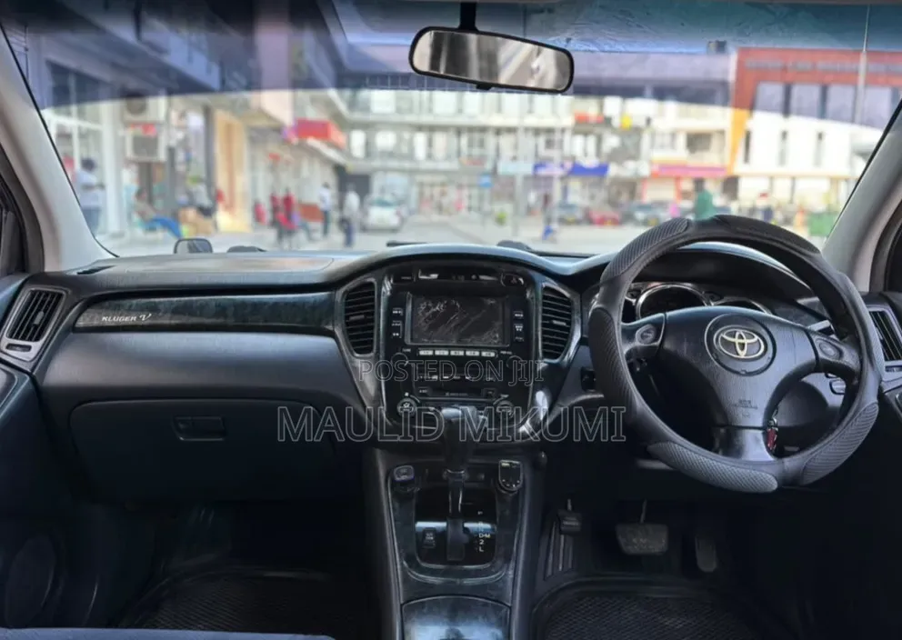 Toyota Kluger 2005 Black