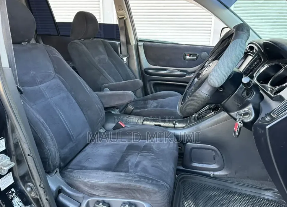 Toyota Kluger 2005 Black