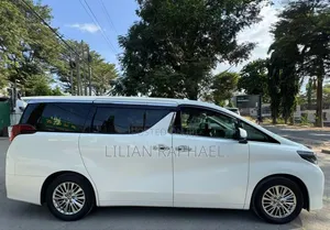Toyota Alphard 2.5 Petrol FWD 2019 White