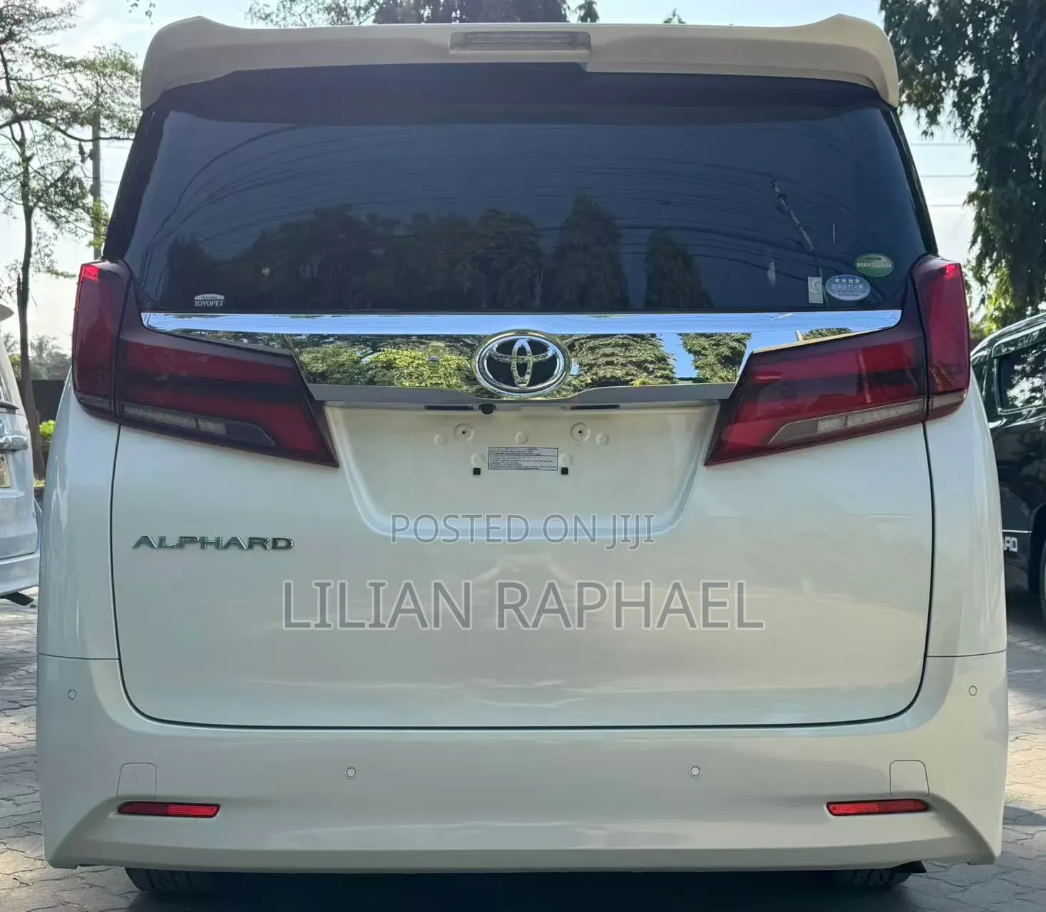 Toyota Alphard 2.5 Petrol FWD 2019 White
