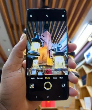 iQOO Z9 256 GB Orange