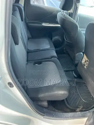 Toyota Ractis 2005 Pearl