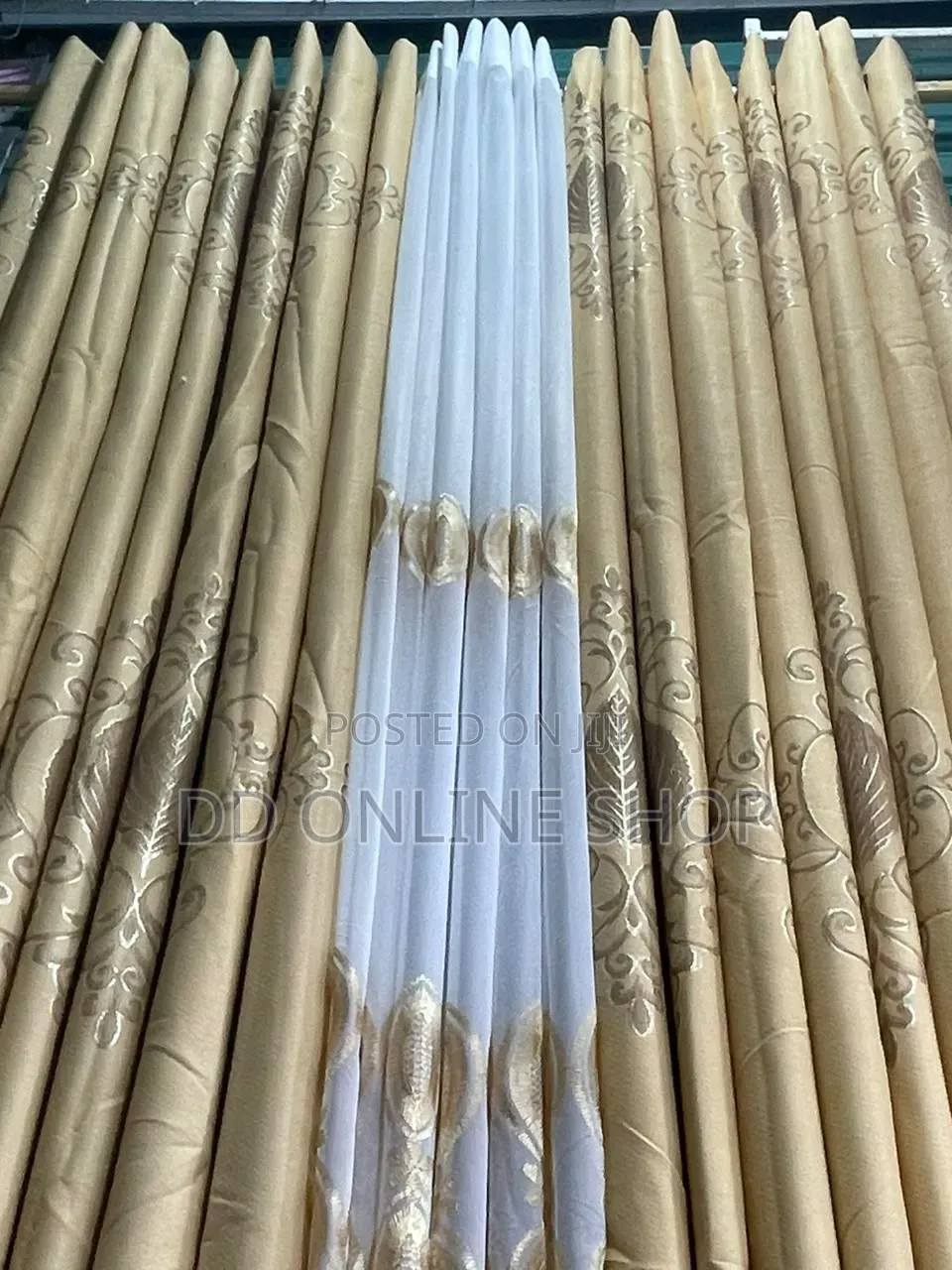3-Piece Luxury Jacquard Curtain Set ( Pazia Mbili Na Lesi Yake )