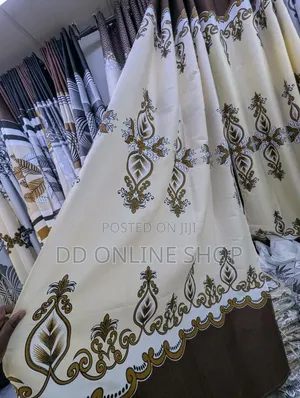 Pazia (Leaf-Printed Window Curtains)