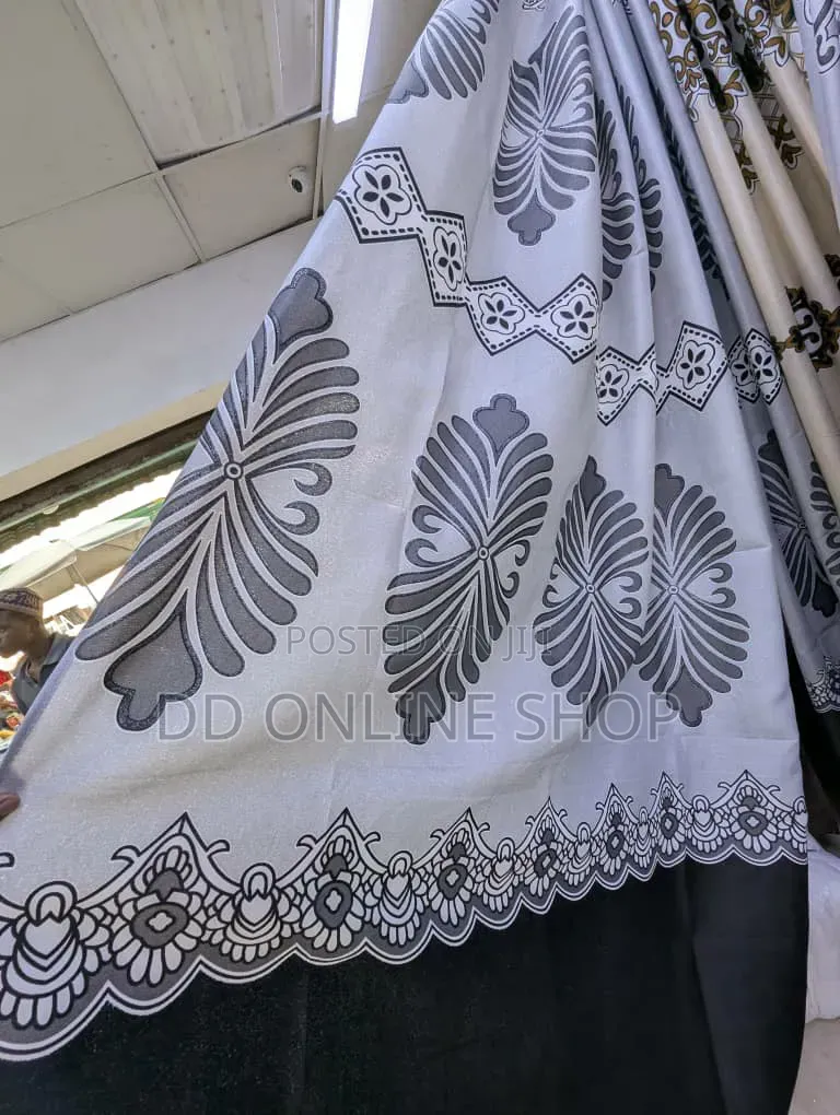 Pazia (Leaf-Printed Window Curtains)