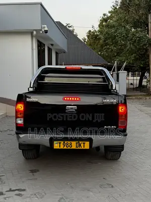 Toyota Hilux 2007 Black