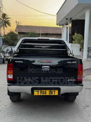 Toyota Hilux 2007 Black